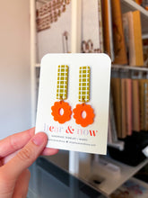 Load image into Gallery viewer, Gingham Floral - Green/Orange

